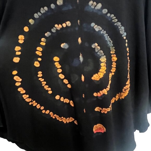 Kokomo Unlimited Tie-Dye Black Poncho Top With Multicolor Spiral Design One Size - Picture 5 of 12